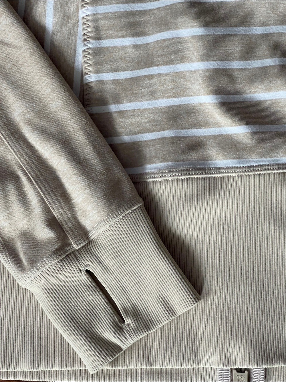 lululemon athletica Beige Striped Bomber Jacket size 10 - Picture 9 of 10